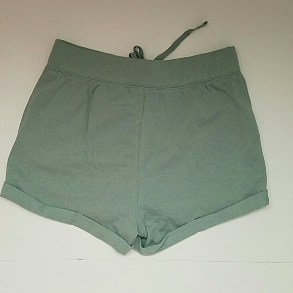 Pink Victoria's Secret shorts NWT - Picture 5 of 7